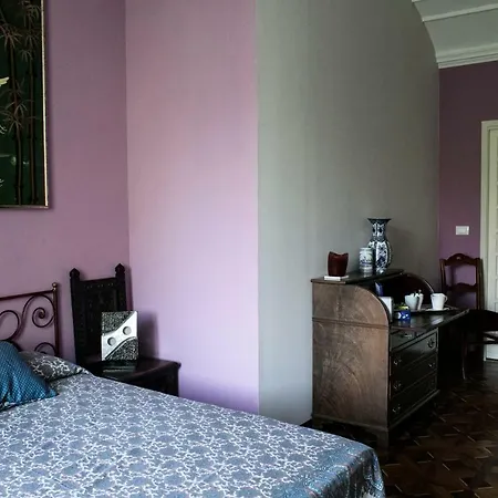 Bed & Breakfast Tour In *